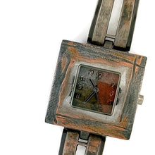 Load image into Gallery viewer, Women's Large Watch With Three Tone Dial